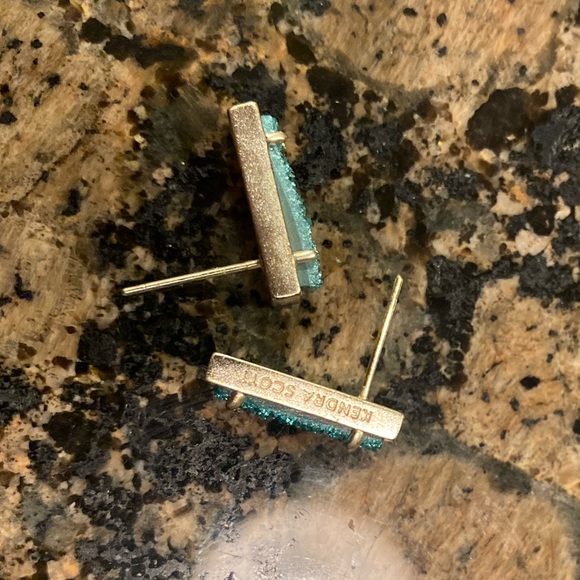 Kendra Scott lady stud in teal drusy and gold - Picture 6 of 6